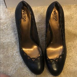 Never worn Black real leather round toe pump